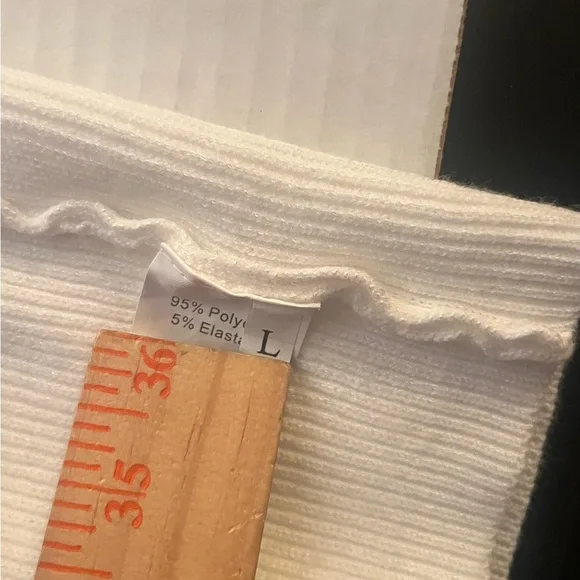 Twisted White Strapless Knit Tank Top White Knit Bandeau crop Top. Large - Picture 5 of 9